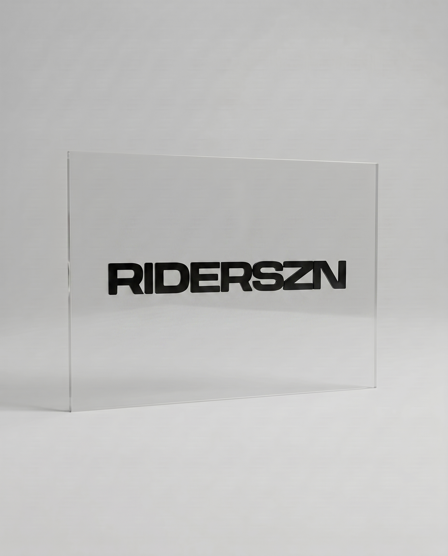 BOLD LOGO DECAL (1PC)