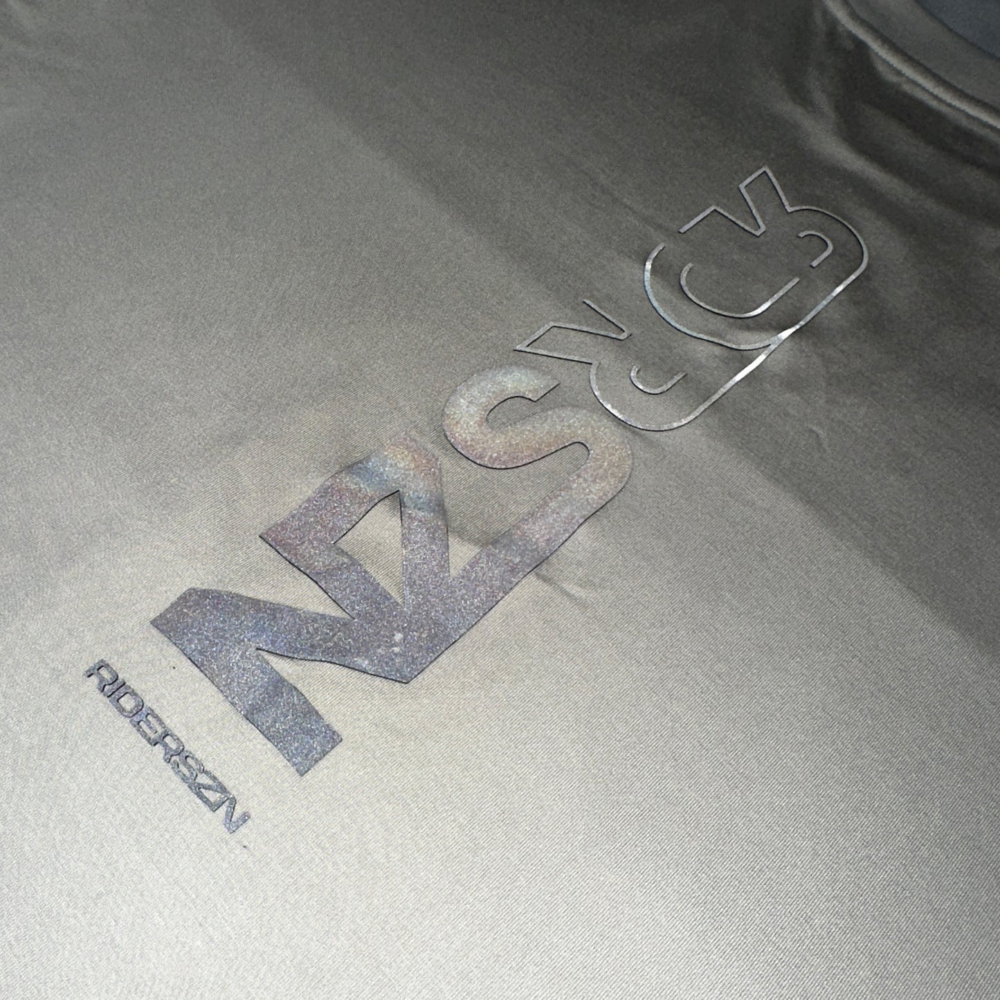 Bamboo Stretch Tee - riderszn x RDRSZN reflective STONE