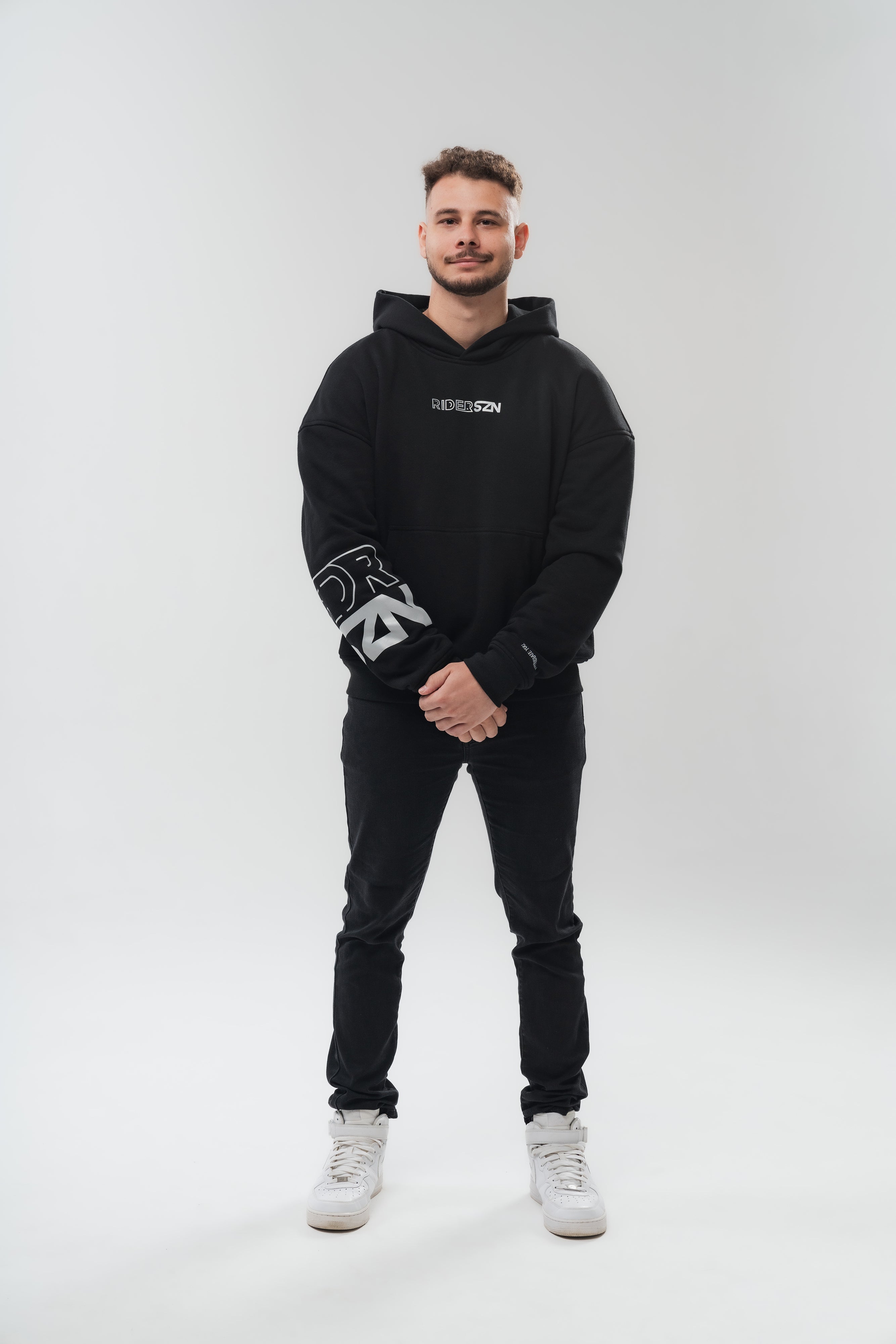 AdaNous 強かっ riders-style hoodie BLACK×White